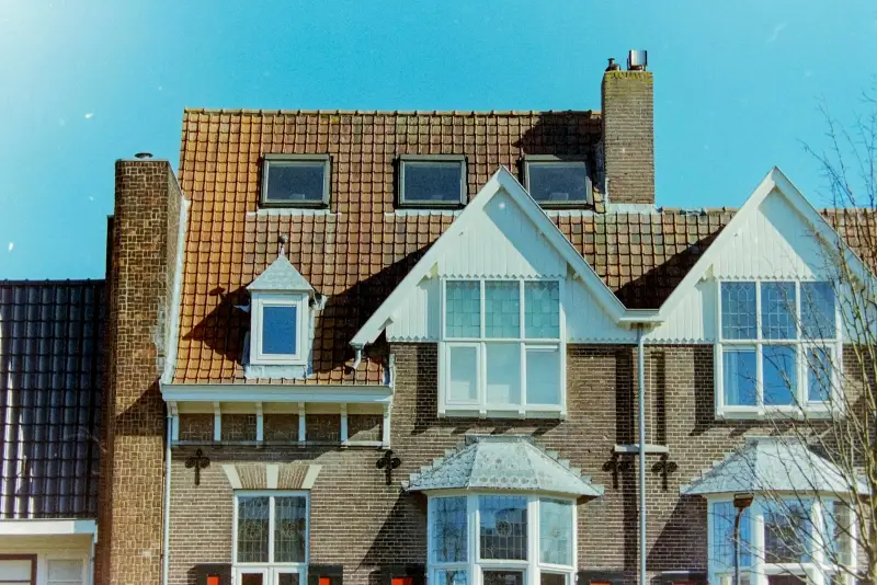 Piekbelasting Zonnepanelen: Vermogen op Heldere Dag